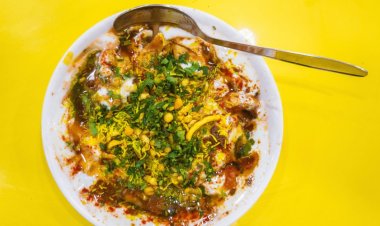 Easy-to-make Papri Chaat recipe that's bursting with flavors