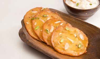 Mouthwatering Malpua recipe for home cooks