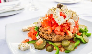 Dakos salad named top : Check the full list of Best-Rated Salad in the World