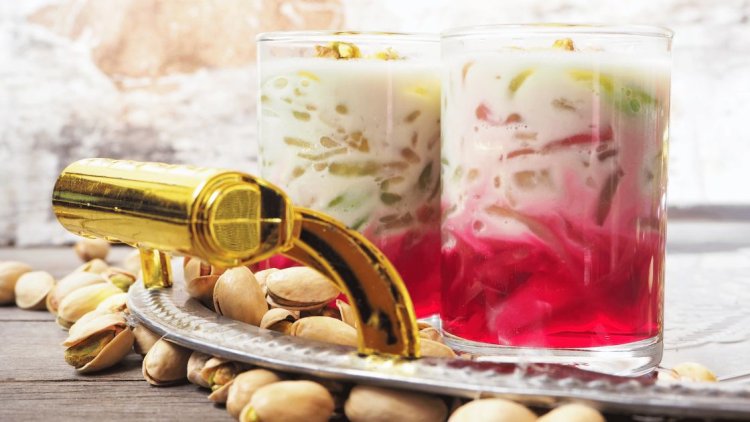 Satisfy your sweet tooth with this delicious and creamy Falooda Drink recipe