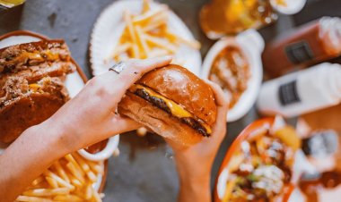 Boy Asks Mom For Burger, What She Did Next Will Leave You Shocked.