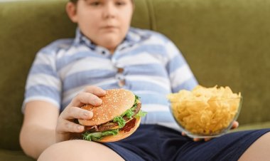 Tired of overeating? Take control with these 7 simple tips