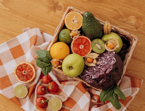 Keep your cut fruits fresh and appetizing with these simple tips