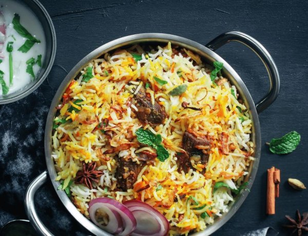 Flavors of Lucknow with our Delicious Lucknowi Mutton Biryani Recipe