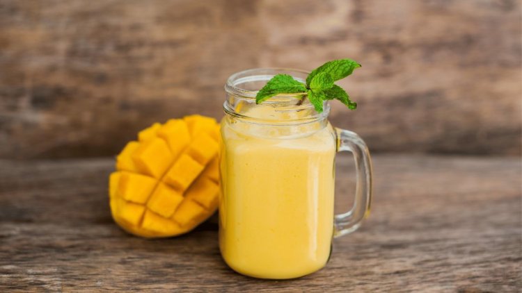 Rich and Creamy Homemade Mango Shake Recipe