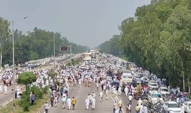 Highway Blockade: Protesting Farmers from Kurukshetra, Haryana, Disrupt Traffic to Delhi