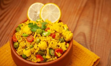 East-to-Make Recipe of Prayagraj Ki Tehri: A Culinary Heritage Dish of Prayagraj