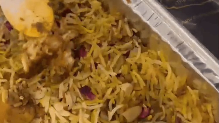 Varanasi Family Received Chicken Biryani Instead of Paneer Biryani from Zomato.