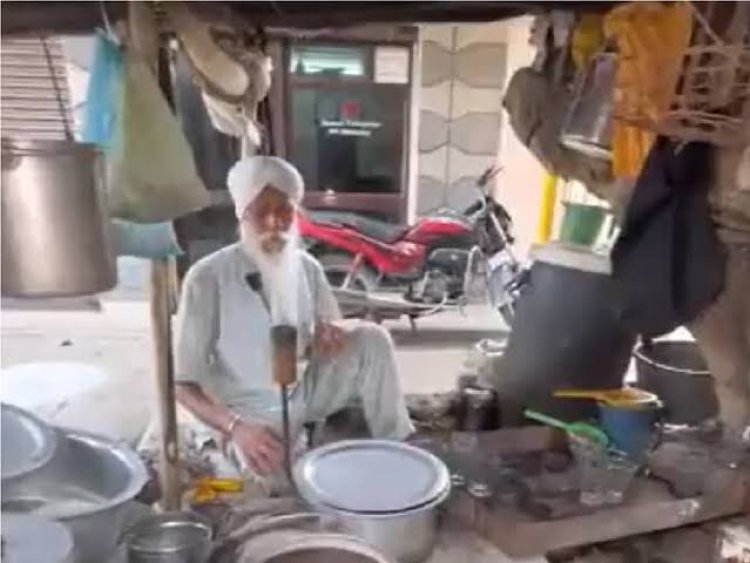 80-Year-Old Tea-Seller from Amritsar Goes Viral Impresses Anand Mahindra