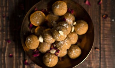 Easy-to-Make Besan Ladoo Recipe