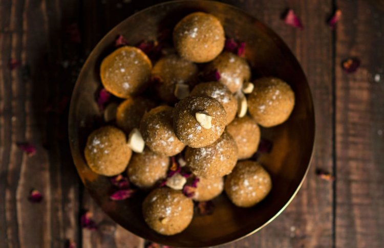 Easy-to-Make Besan Ladoo Recipe