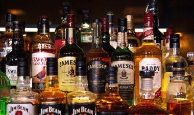 UP Raises a Toast: UP Government Extends Liquor Shop Hours for Christmas and New Year's Eve