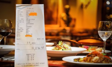 Diner's $10,000 Tip to Michigan Restaurant Staff Warms Hearts