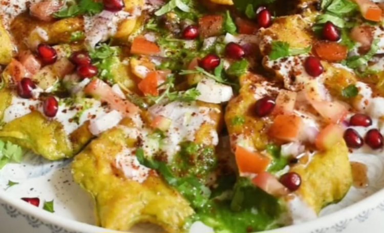 Easy-to-Make Palak Patta Chaat Recipe By Neha (Culinary Chaser)