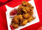 Monsoon Special Easy-to-Make Onion Bhajiya Recipe