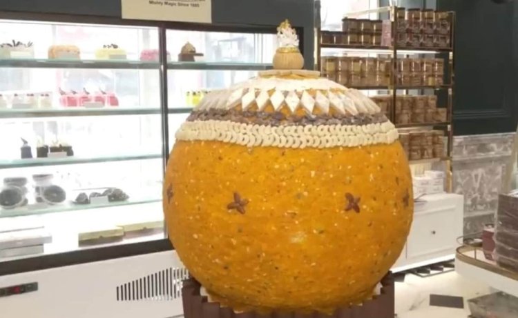 Kolkata Sweet Shop Creates 500kg Laddoo for Ganesh Chaturthi, Take a Look