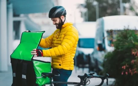 Dubai's New Food Delivery Rules: A Win for Your Wallet and Your Peace of Mind