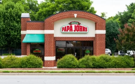 Papa John’s Re-Enters India with ‘Mostly Vegetarian’ Menu and Bengaluru Launch, Eyes 650 Outlets in 10 Years